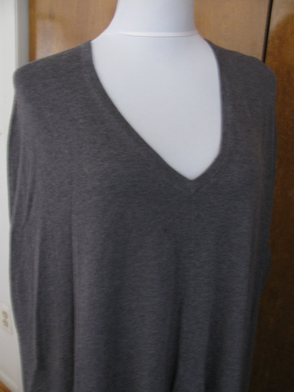Michael Kors Women’s Derby Gray V-Neck Poncho L/XL 