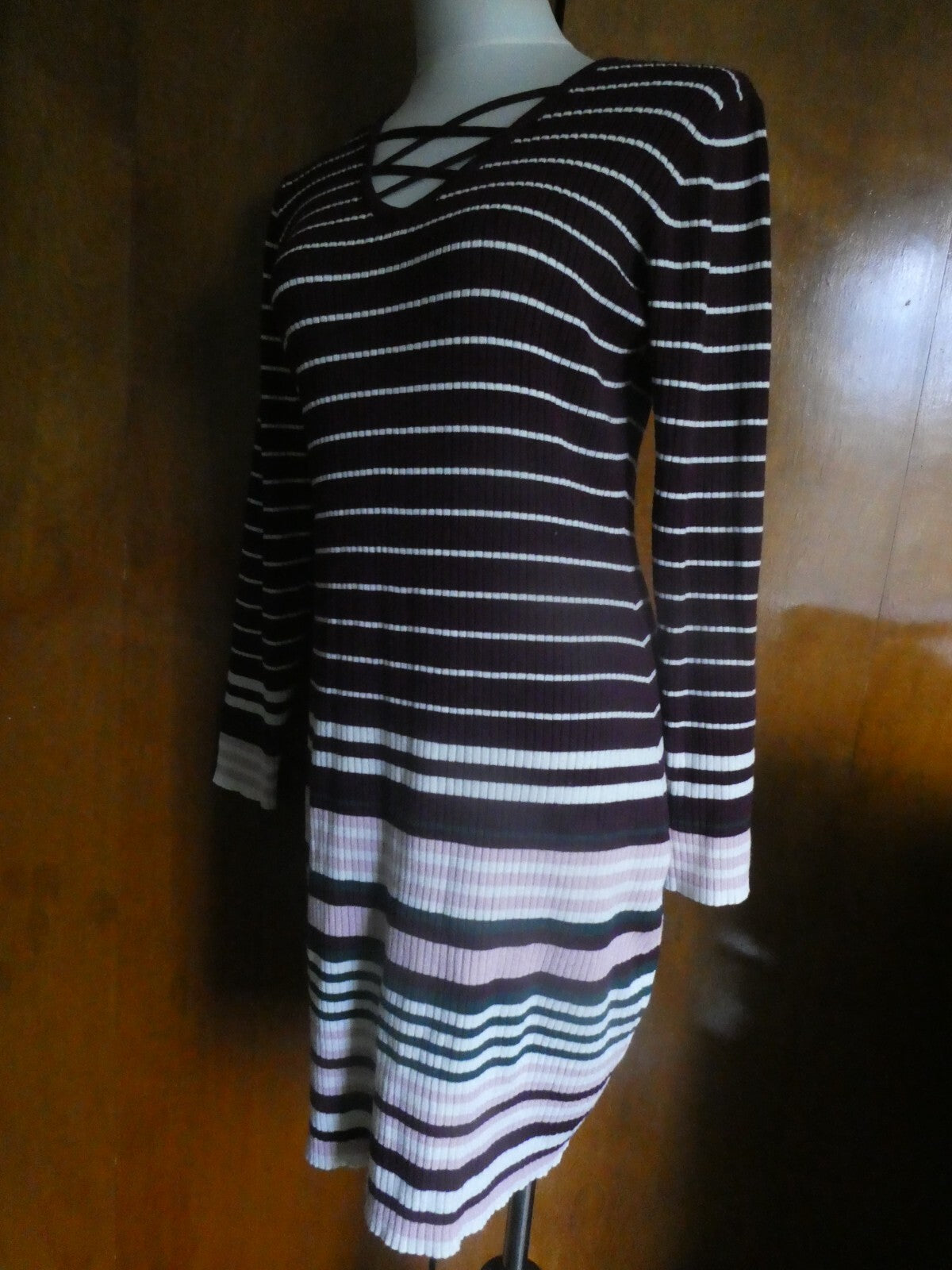 No Boundaries Juniors XXL-19 Colored Sweater Dress Cut Front Stretch Long Sleeve