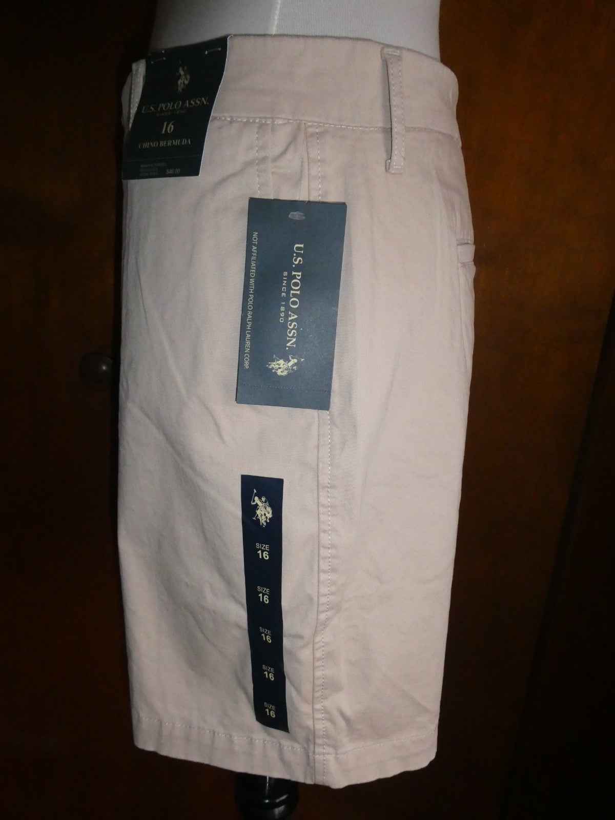 U.S. POLO ASSN. Women Beige Khaki Chino Bermuda Shorts Size 16 (Fits Like 14)