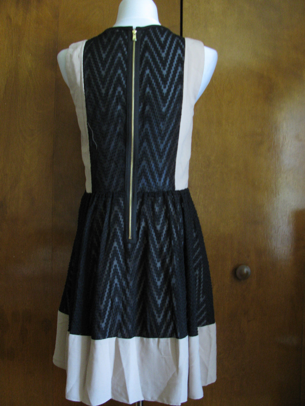 Rachel Roy women's black white mesh lined foxy lady dress size 8 New