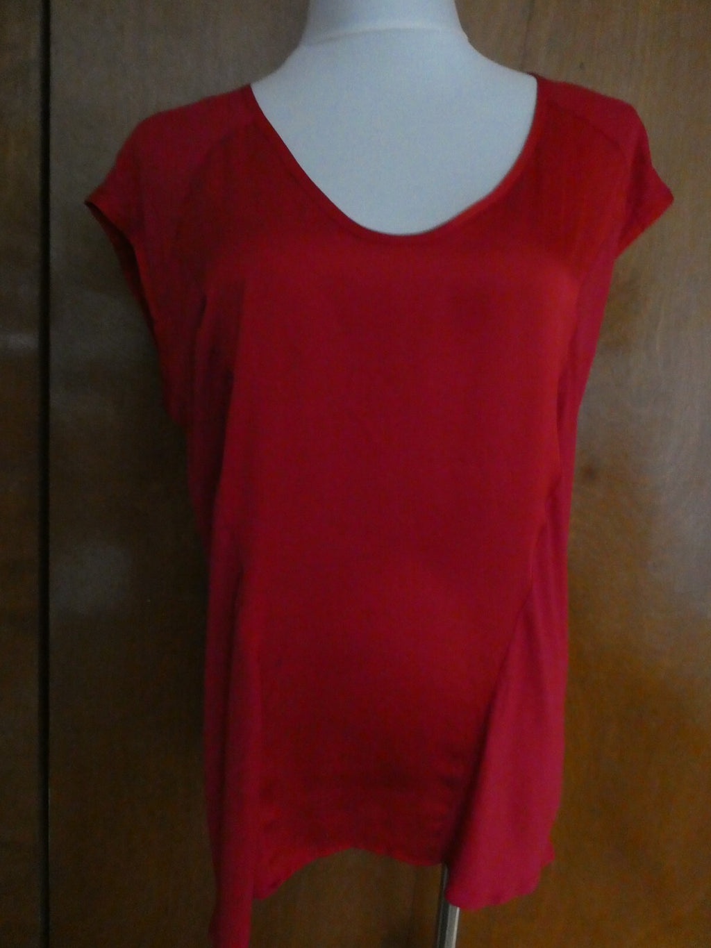 Gap women's red detailed rayon top size Large