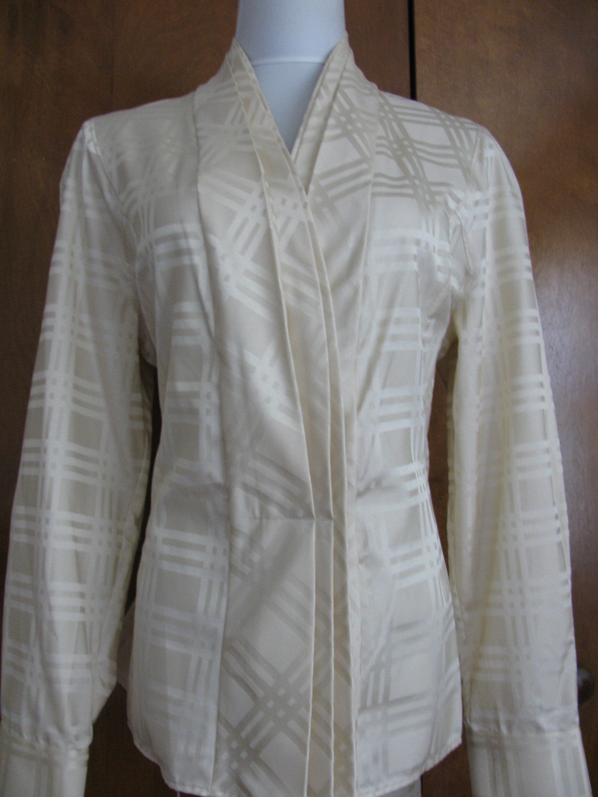 Jones New York Signature women's gold top Large  