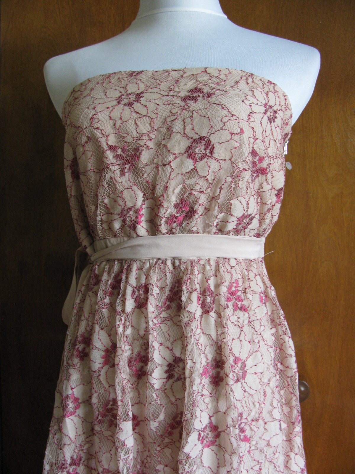 Walter Baker women's evening dusty rose kensie dress medium 