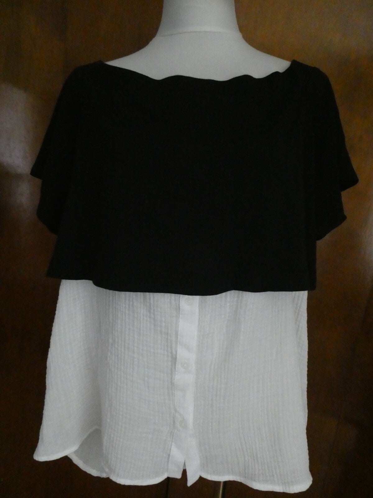Anthropologie 9-H15 Stcl Long Top Black White Size Large