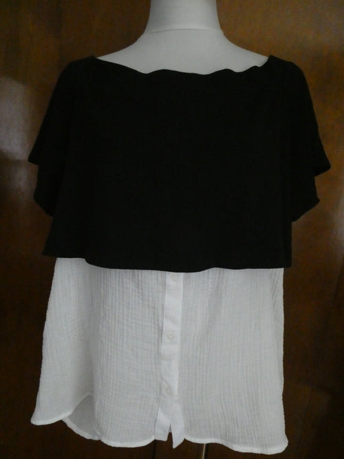 Anthropologie 9-H15 Stcl Long Top Black White Size Large