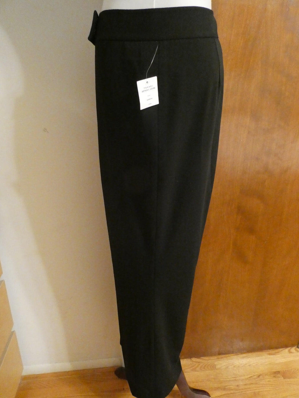 Tahari Arthur S. Levine women's g black full lined dress pants wide leg size 14