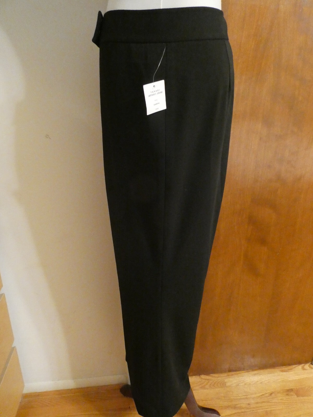 Tahari Arthur S. Levine women's g black full lined dress pants wide leg size 14