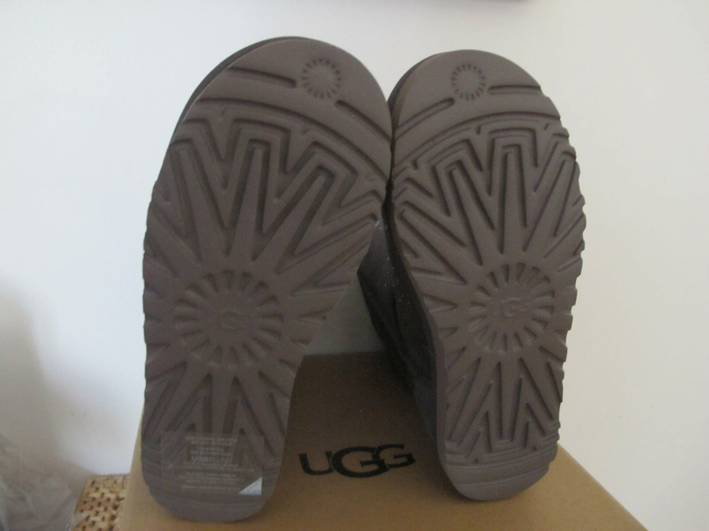 UGG CLASSIC ZODIAC WOMEN'S SHORT GRAY SHORT NIGHTFALL SUEDE SHEEPSKIN  BOOTS 7