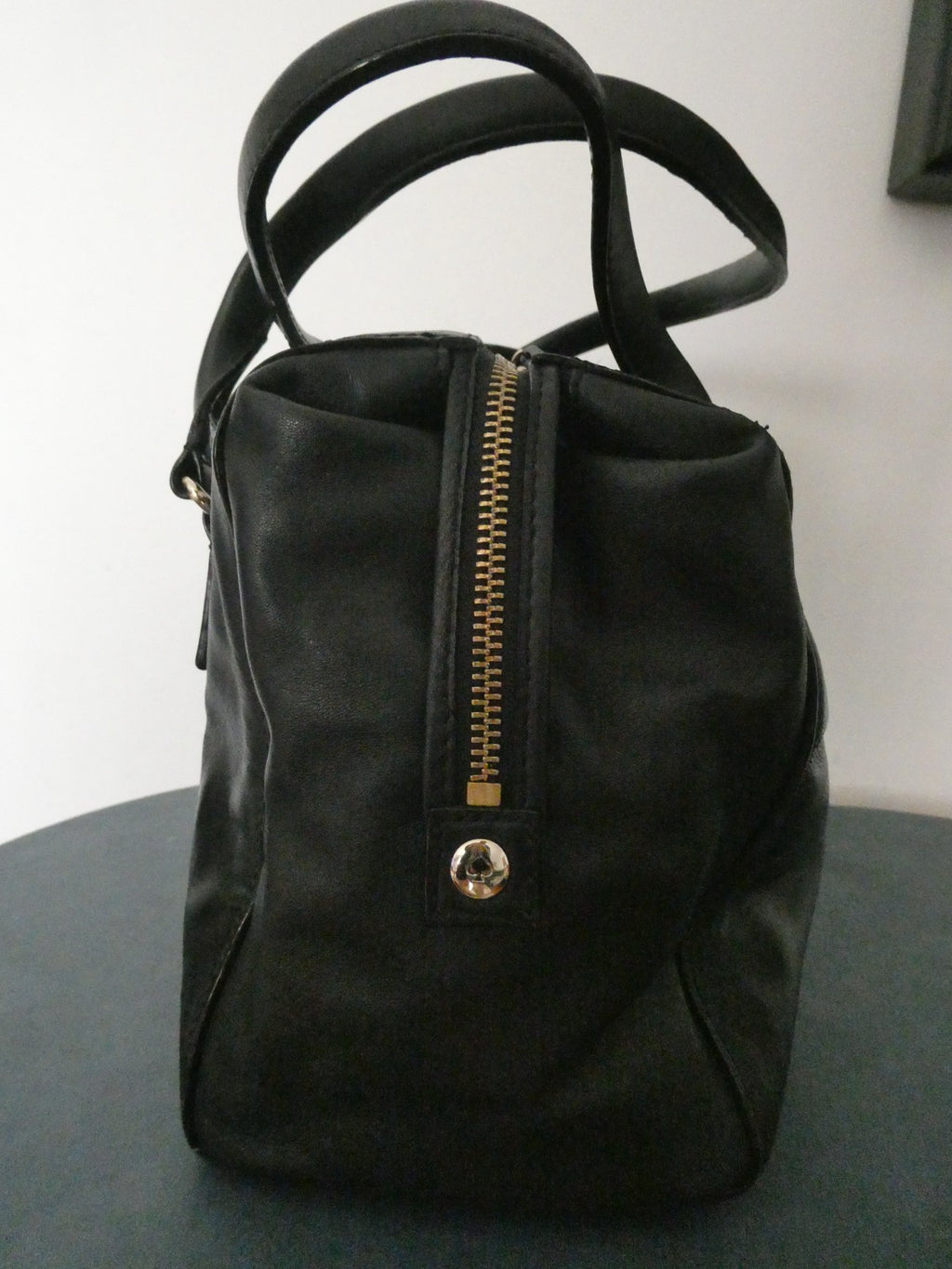 Kate Spade New York Black Leather Satchel Handbag Gold Tone Zip Shoulder Purse