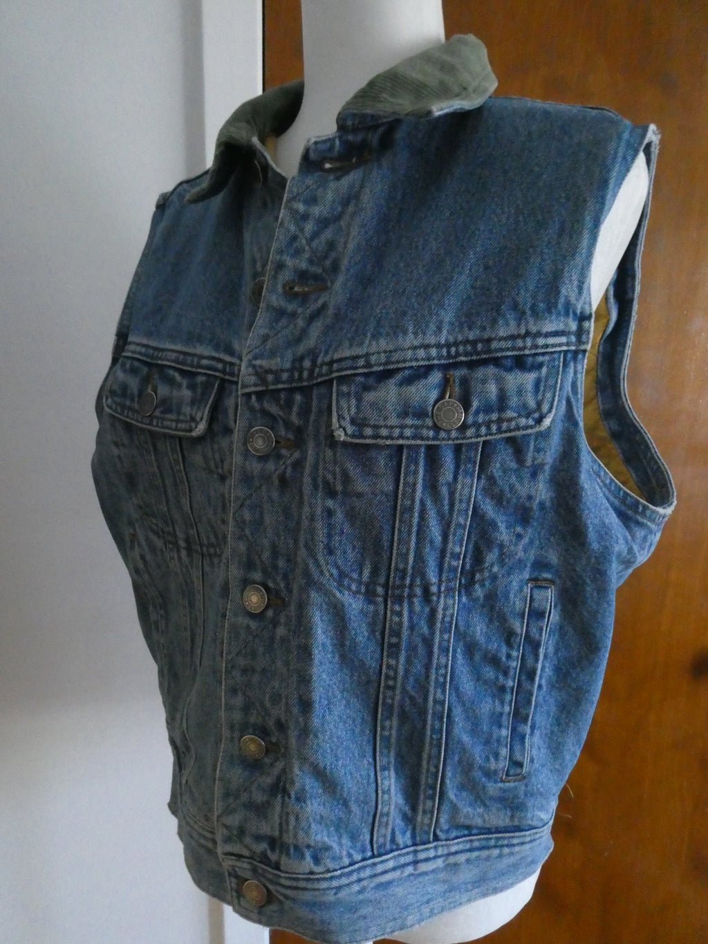 Ventura Denim Vest Cotton Quilted Lined Blue Jean Trucker Style Vintage Medium