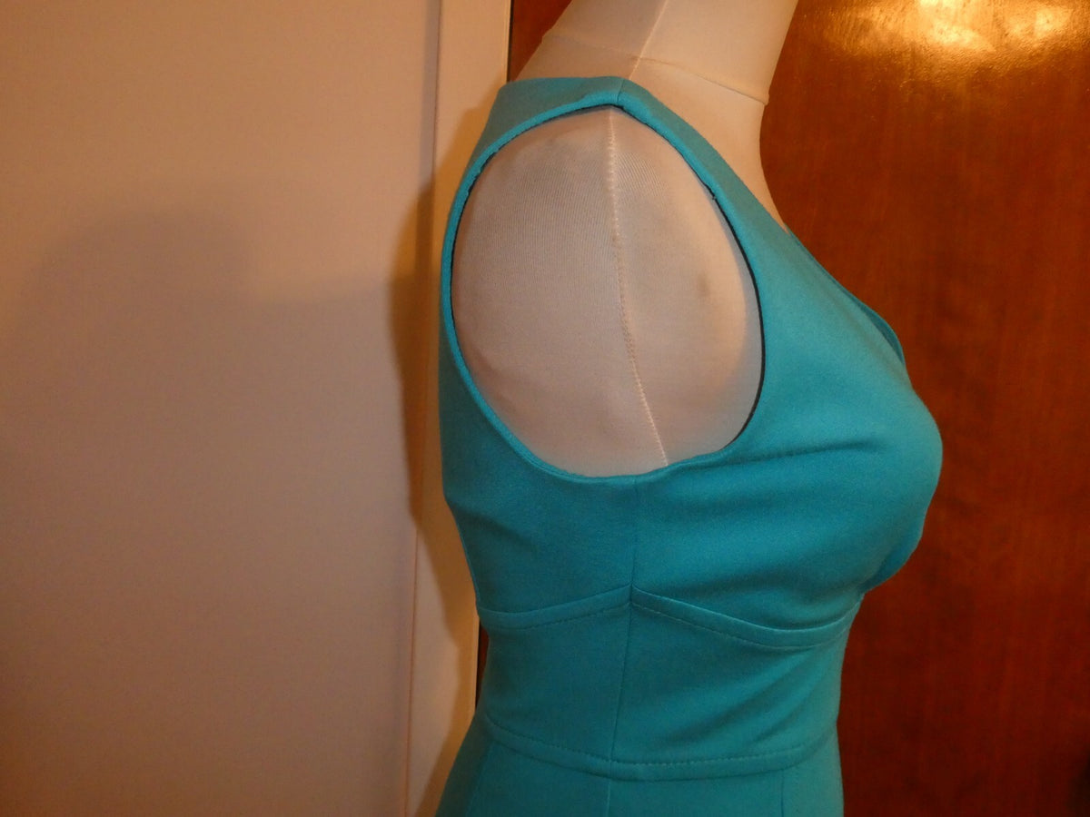 Trina Turk Women Lined Turquoise Teal Gorgeous Dress Size 2