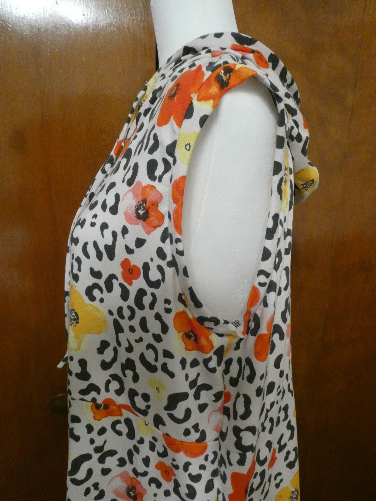 LuLaRoe Hooded Floral Top Size Large