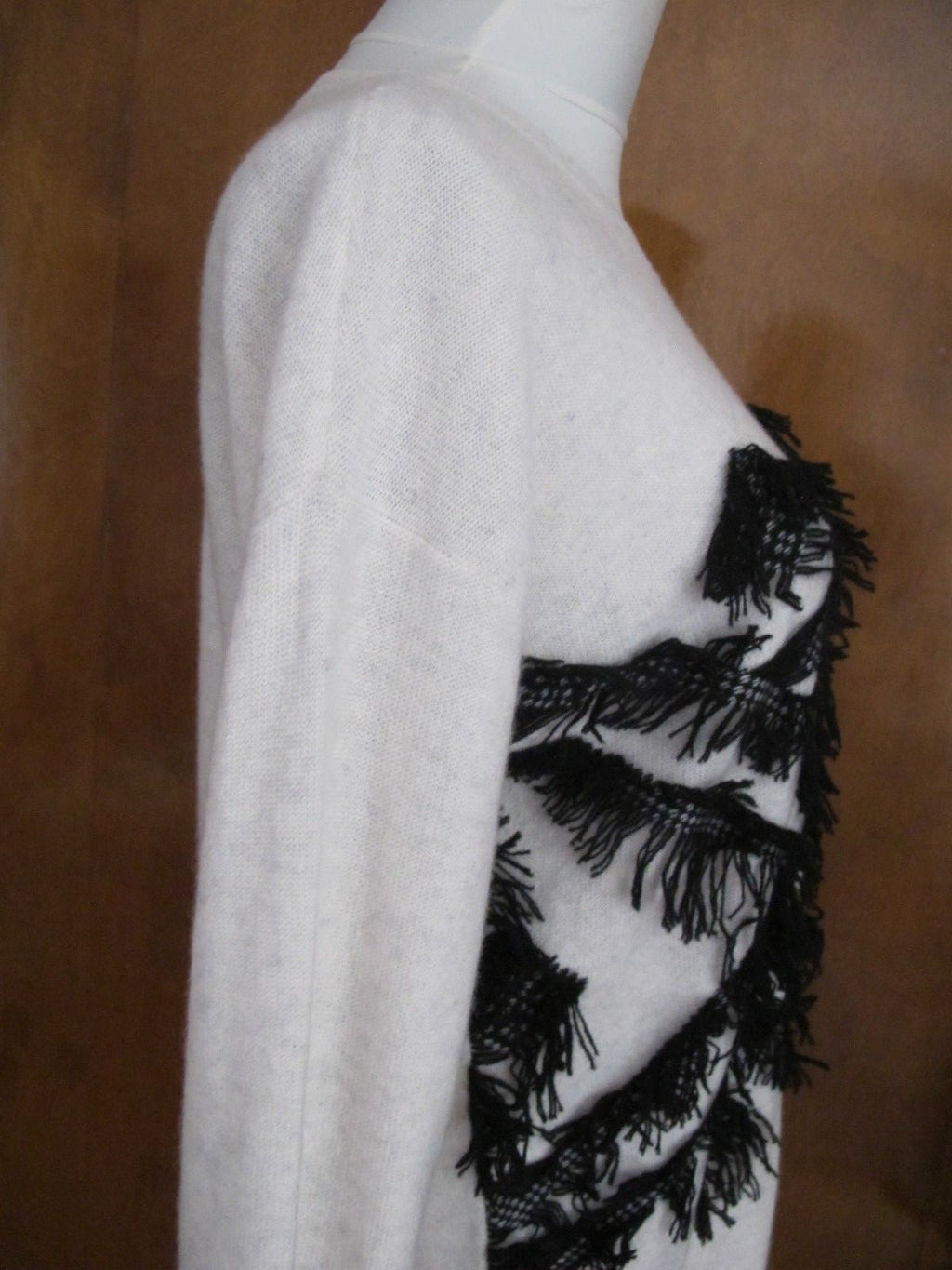 Bloomingdale Aqua Women's Ivory Black Cashmere Soft Detailed Sweater Medium