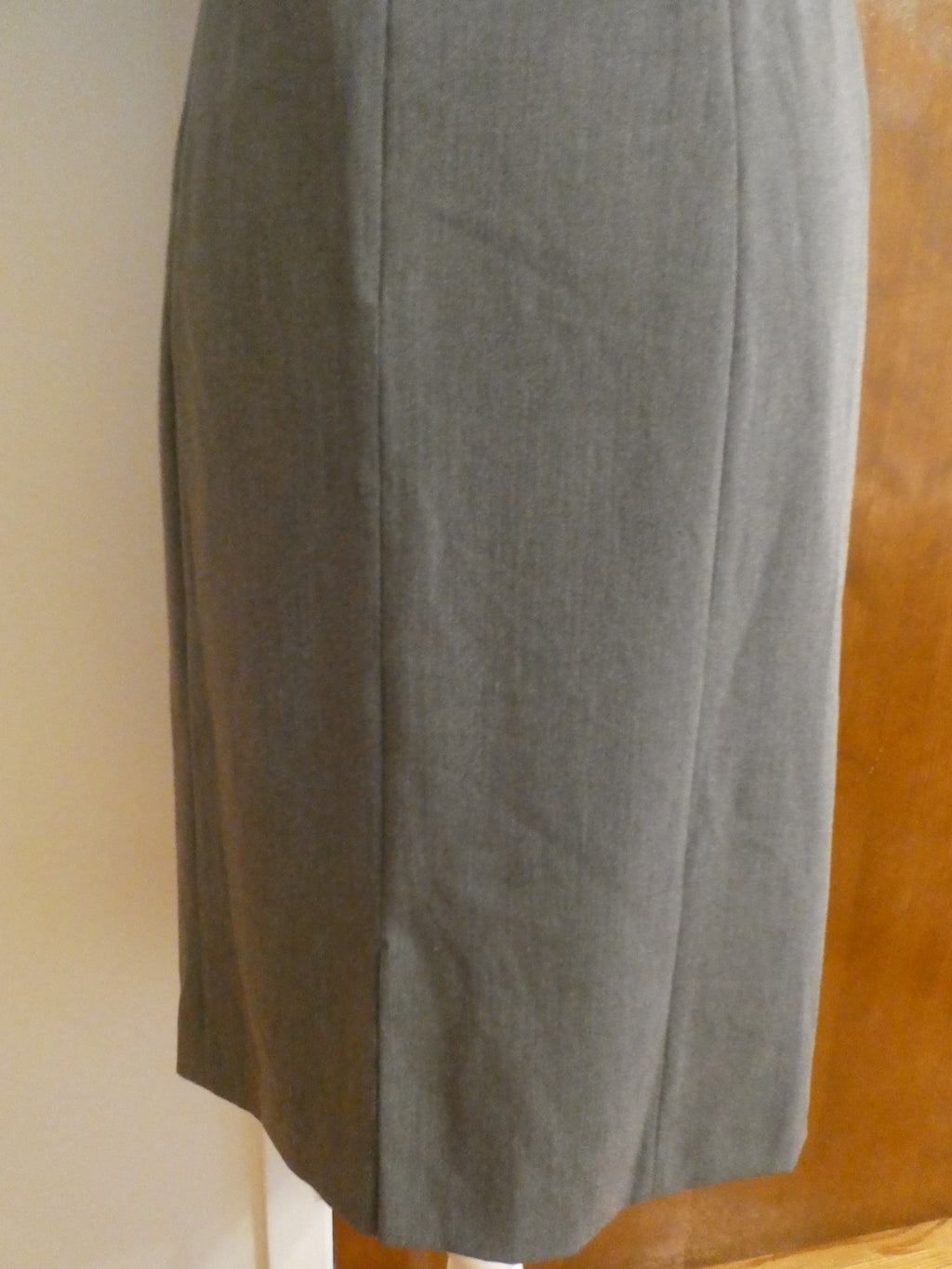 MIX by Tahari Arthur S. Levine Gray Sheath Dress Women Size 4 Lined Career