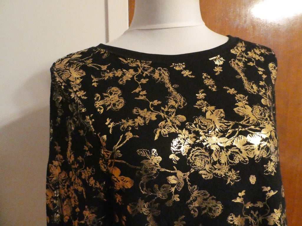 Wildfox Women's Black Gold Metallic Print Sweater Size Medium NEW