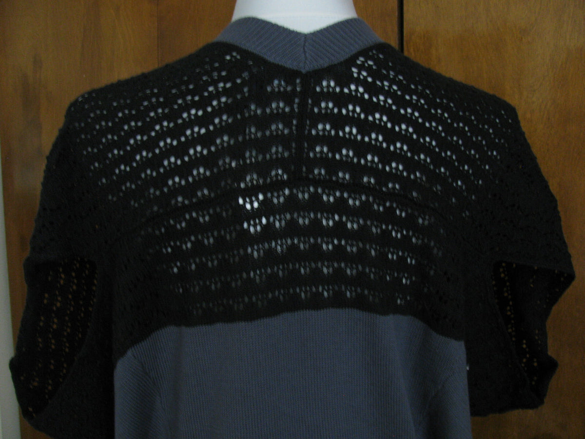 Gap women's gray black knitted gorgeous dolman vest large
