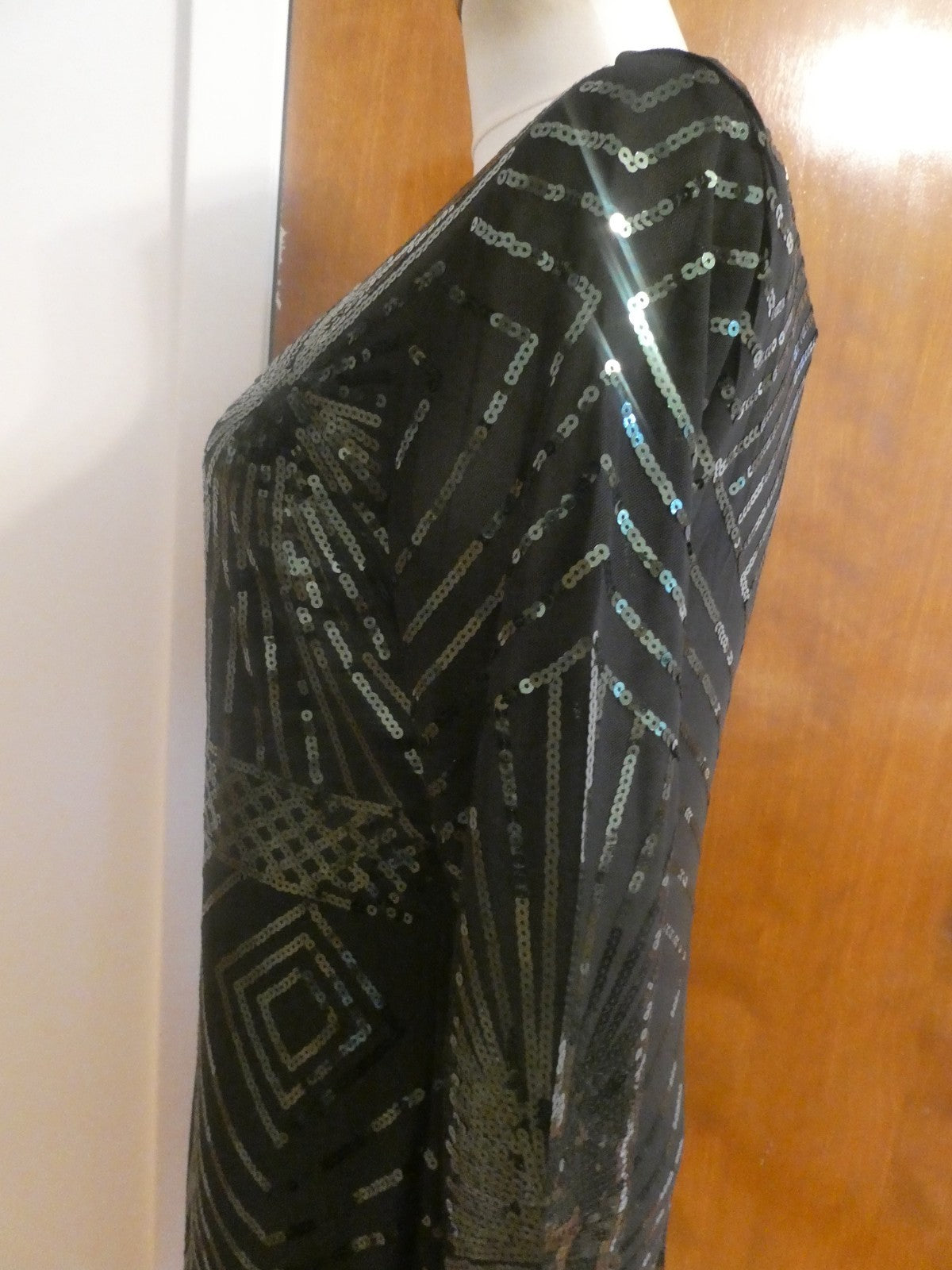 Misschen Women’s Black Evening Lined Sequined Long Sleeves Dress Size Large