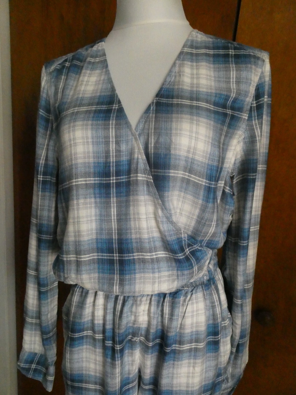 Gap Women’s Long Sleeve Blue Plaid Flannel Romper Wrap Front 