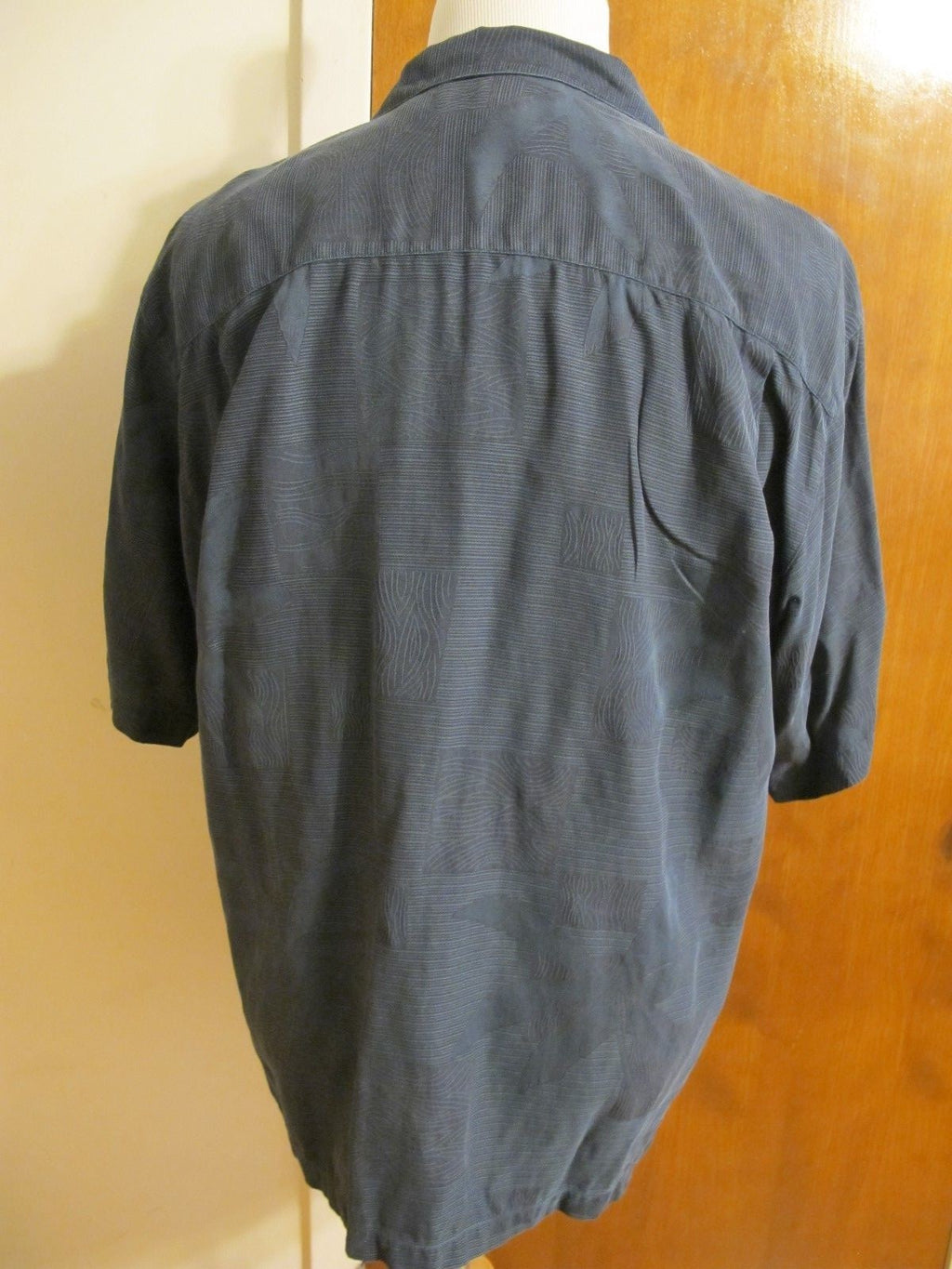 Tommy Bahama Men's Summer Silk Multi Color Blue Black Shirt Size Large 