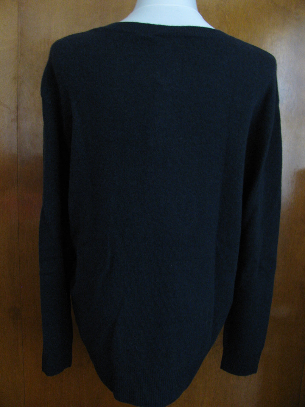 Aqua women's Navy Combo Cashmere Sweater New