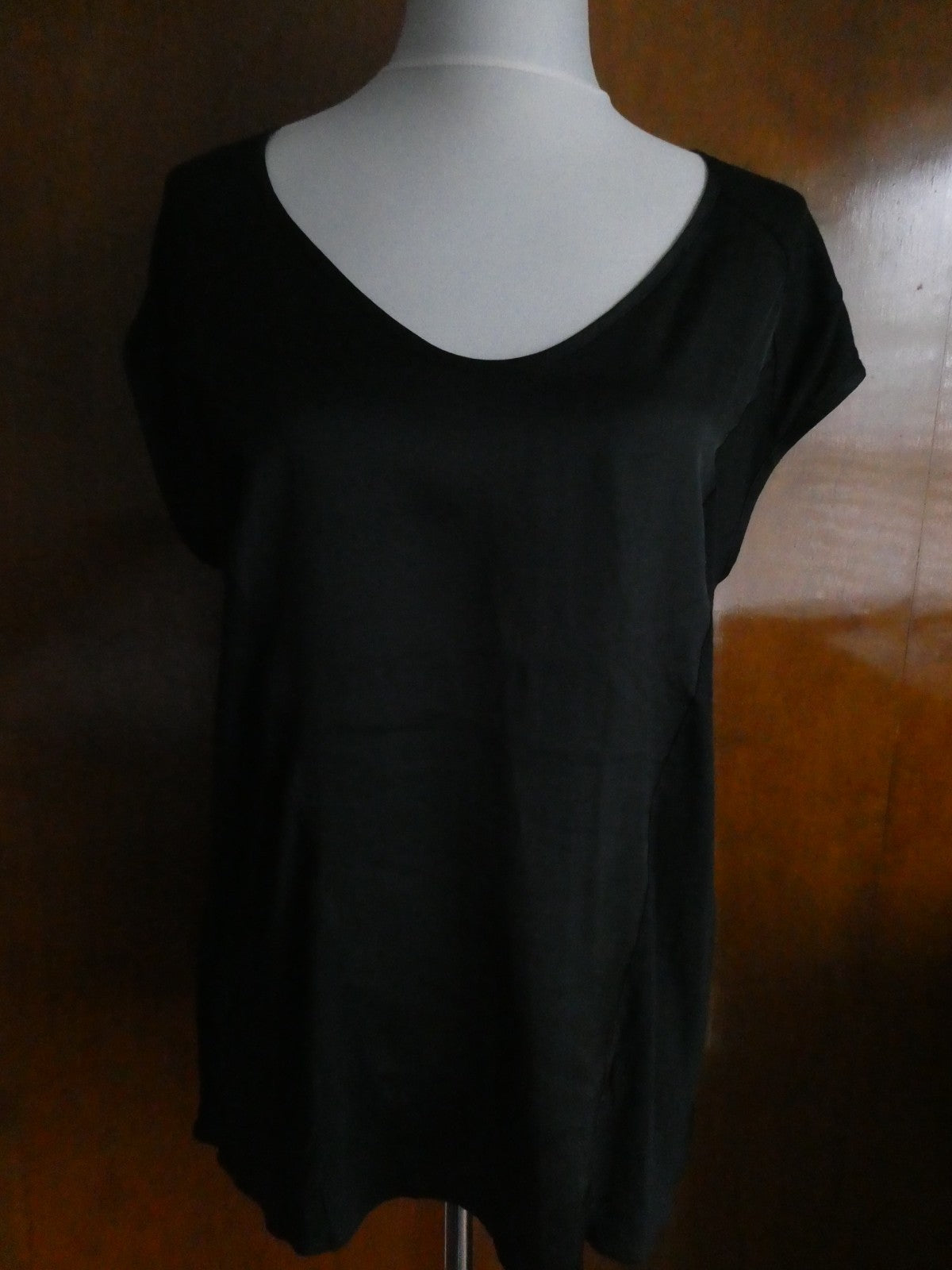 Gap women's gorgeous black detailed rayon top size Large