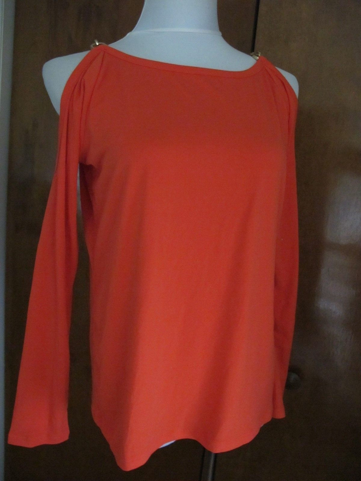Michael Kors women’s mandarin chain trim gold shoulder top Large 