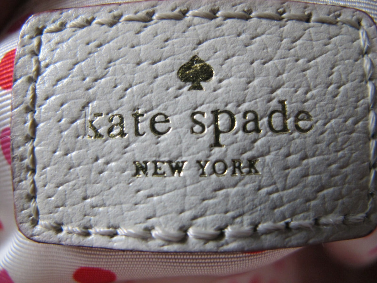 Kate Spade Women’s Gorgeous off white pebbled leather  purse bag 
