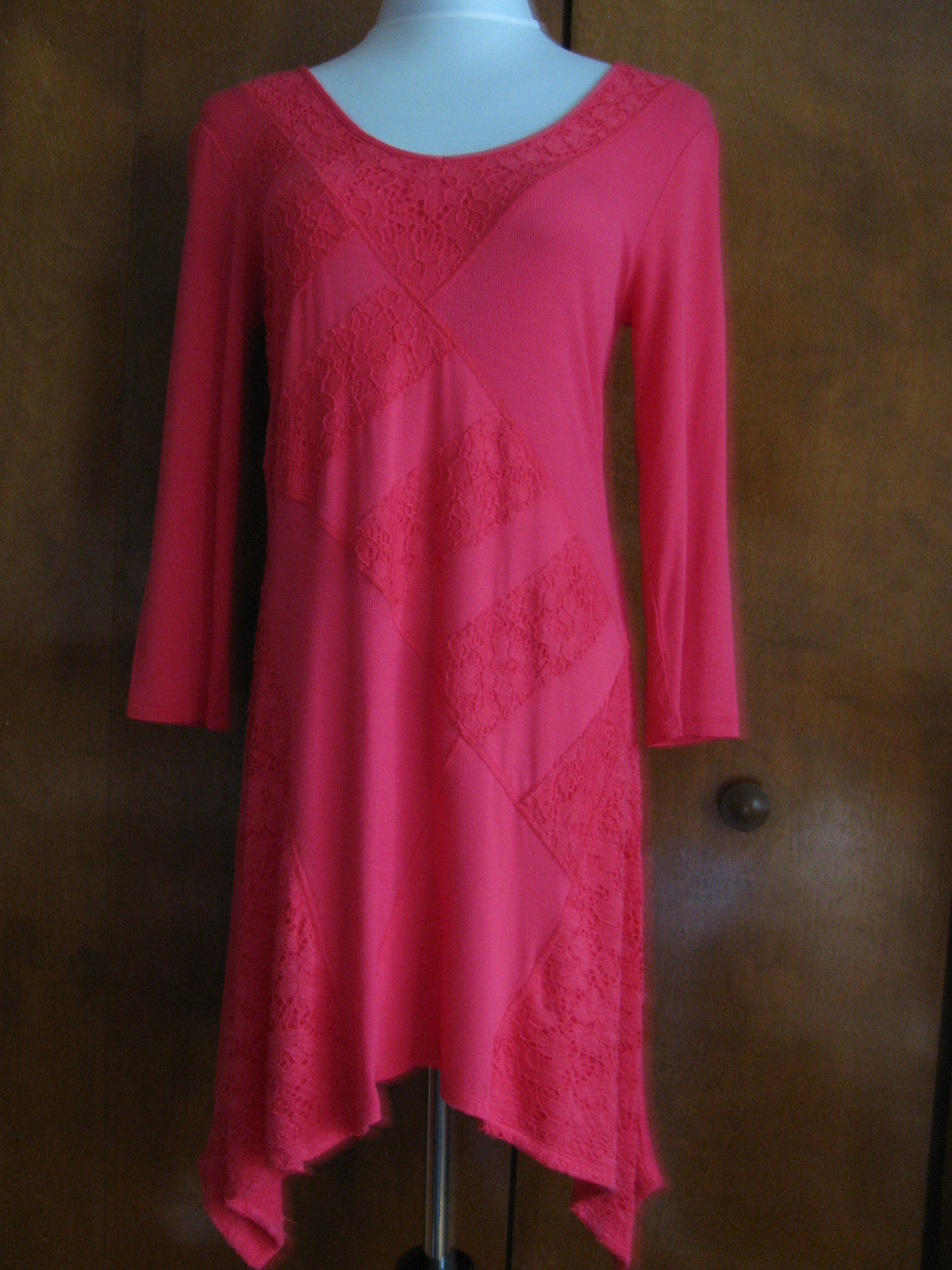 Cable&Gauge Women’s Red Asymmetric Embroidered Tunic Dress Size Medium New