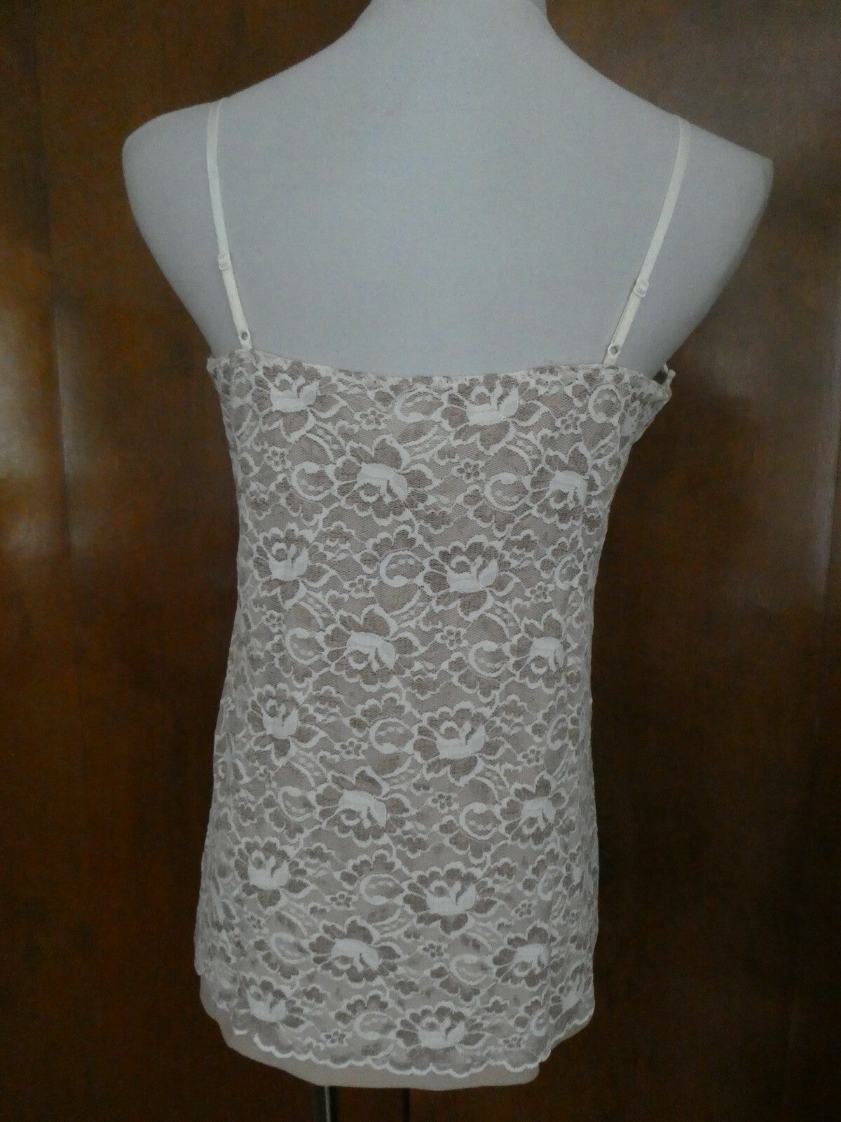 New York & Company Women’s Beige Detailed Tank Top Large