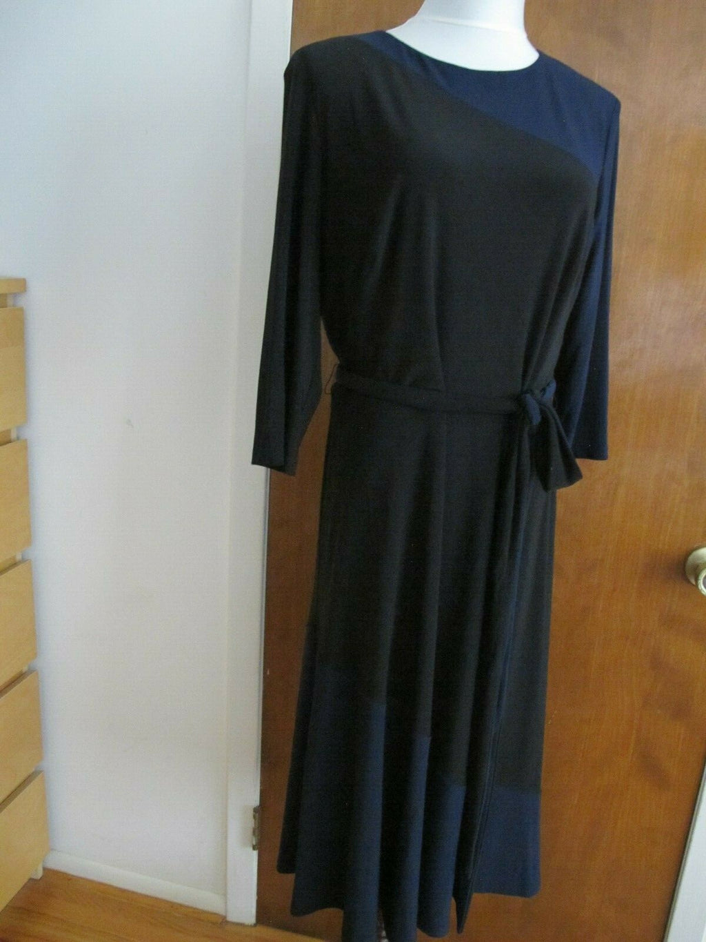 Ralph Lauren women’s  A-Line black navy long sleeves dress size 16 new