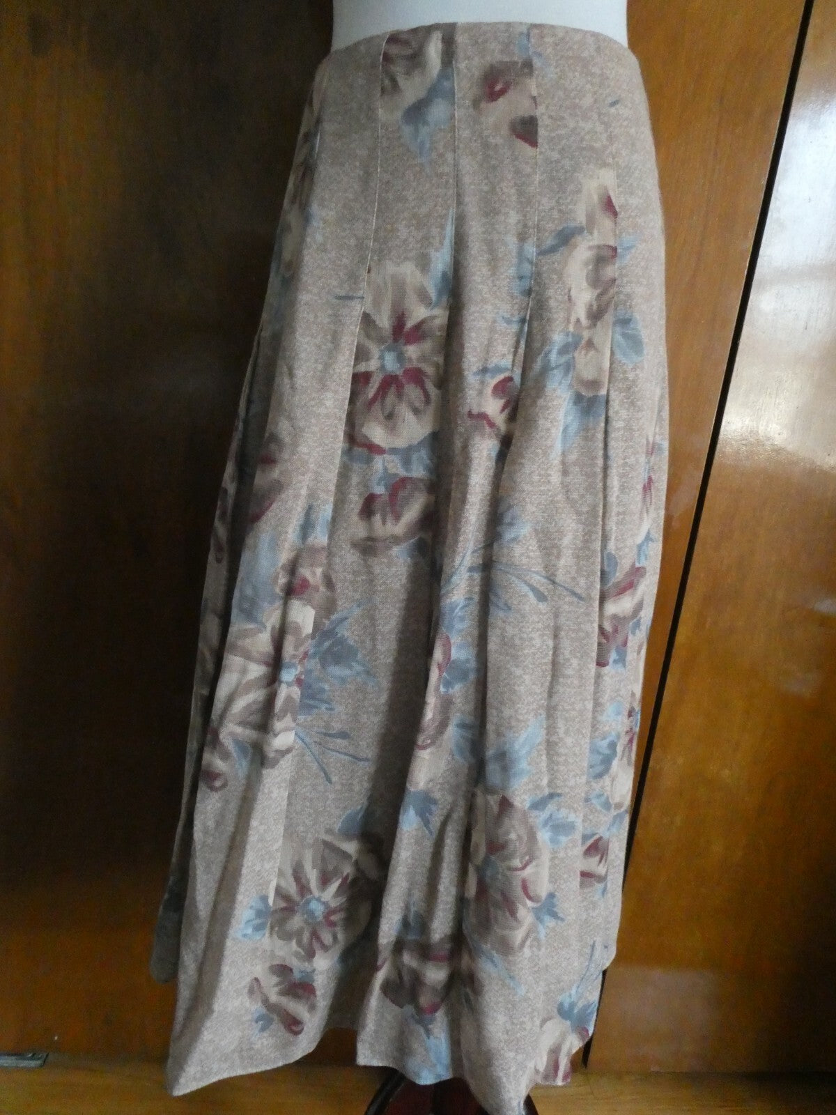 Jones New York Collection women's multicolor lined pleated skirt New