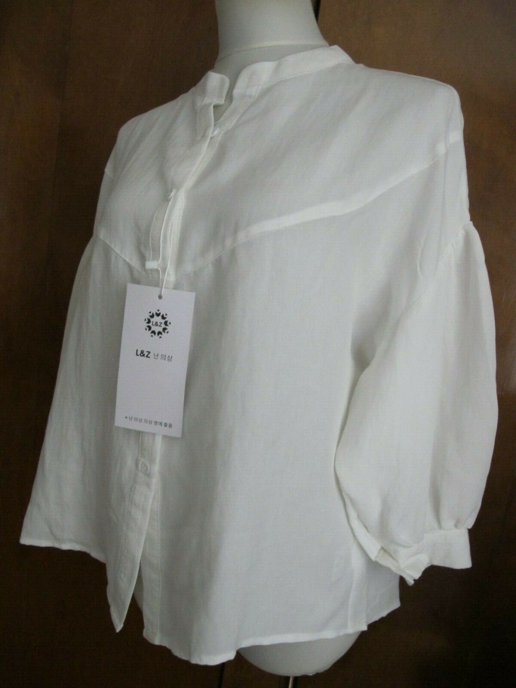 L&Z women's white size Large top blouse