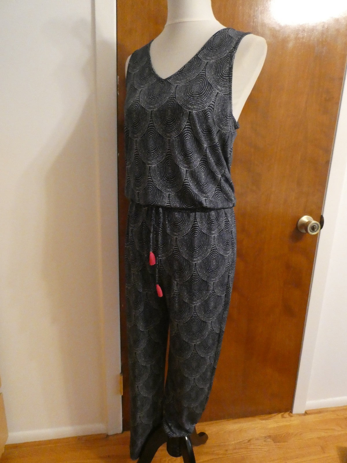 Hatley Women's Sleeveless Jumpsuit S/P Black White Print Tassel Tie Stretch EUC
