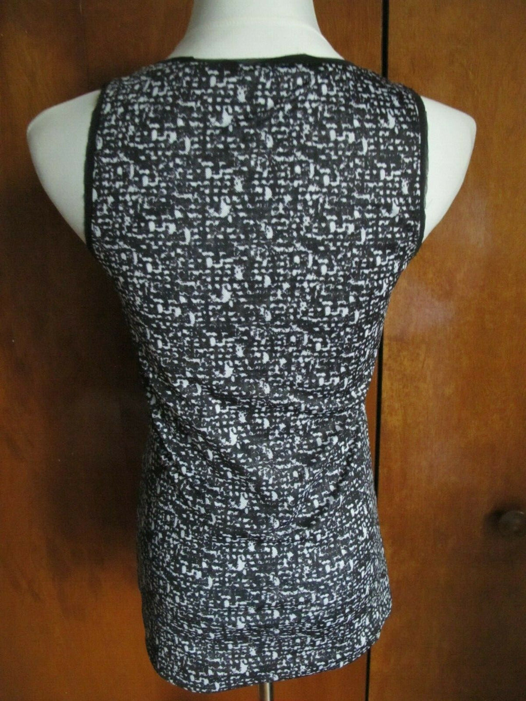 Ann Taylor  women's black evening blouse top size small pre owned 