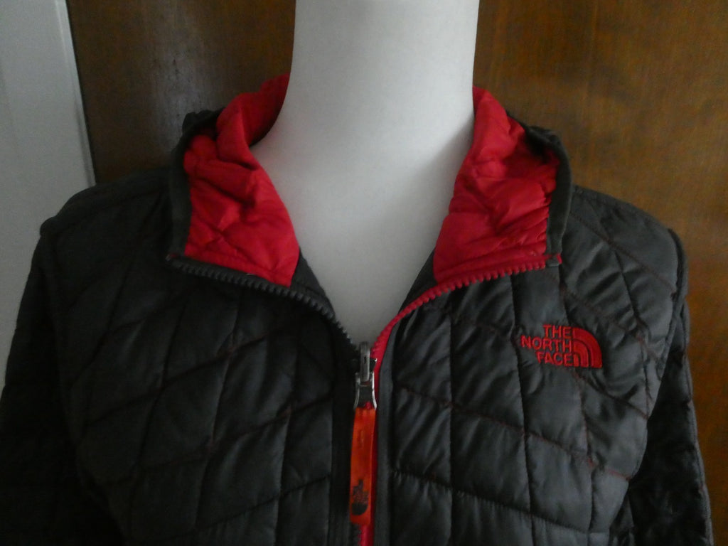 The North Face Boys Reversible Hooded Puffer Jacket Red/Black Size Large 14/16