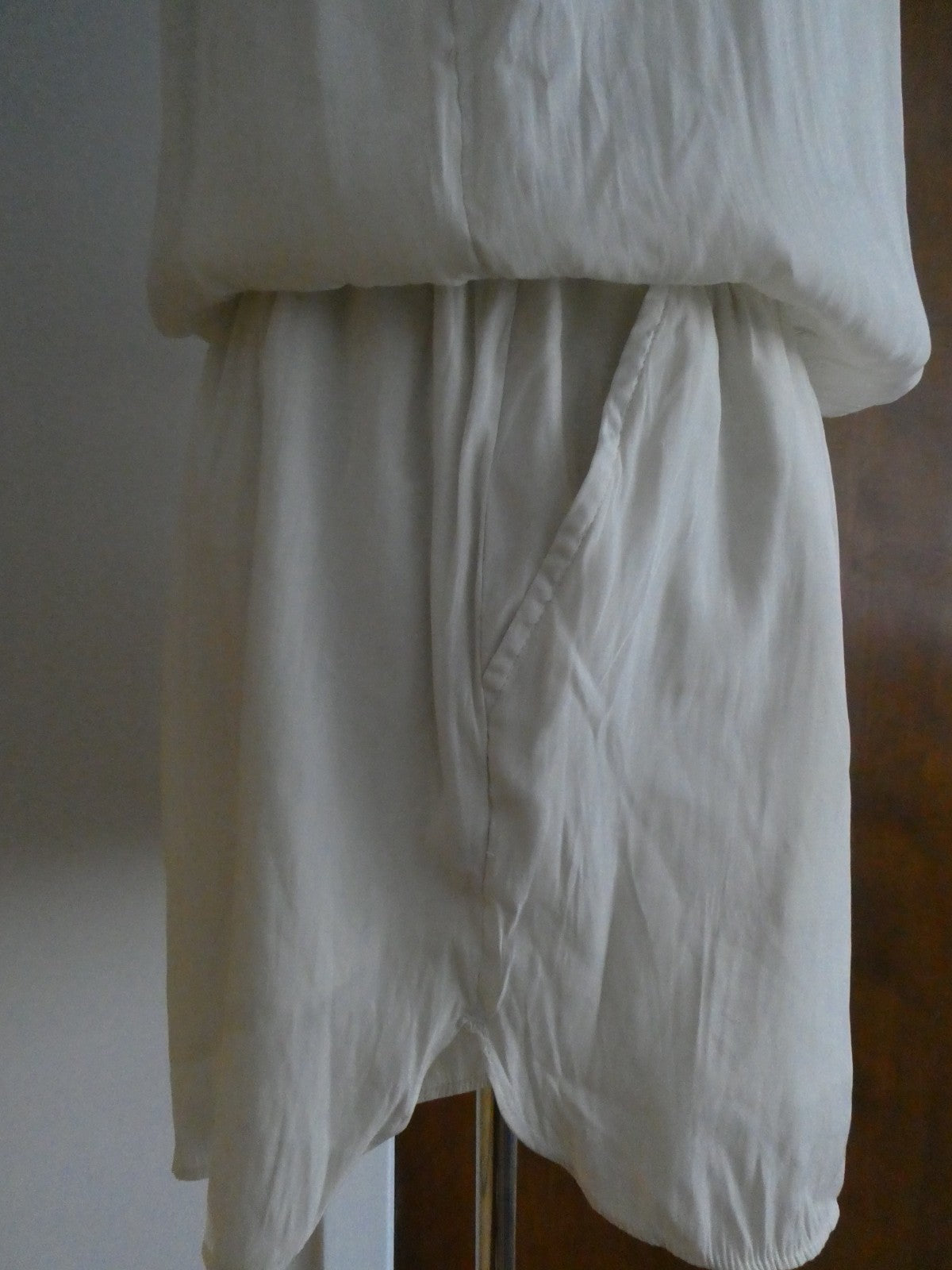 Gap Women's Ivory Sleeveless Romper Shorts Lined Size Large NWT Pull On