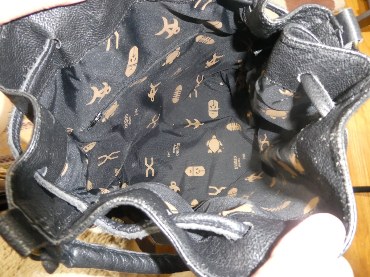 Mango women's black faux leather medium lightweight crossbody bucket bag/purse