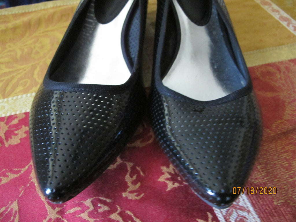 Kenneth Cole Reaction Women’s Black Shoes Size 8.5