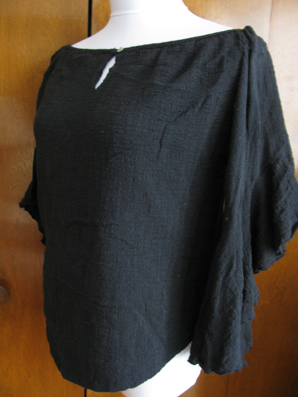 Surf Gypsy women’s cotton soft black top Large