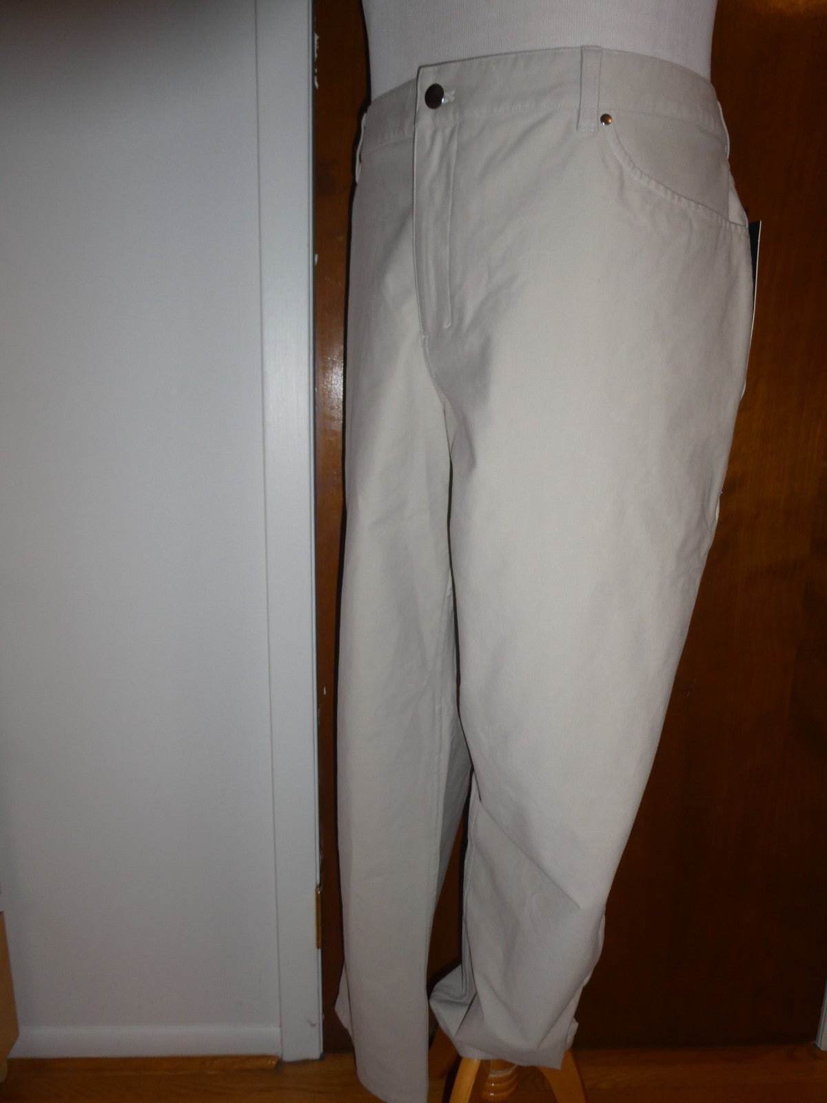 Lululemon Men Slim Gray Pants 46x34 free shorten length at any Lululemon store