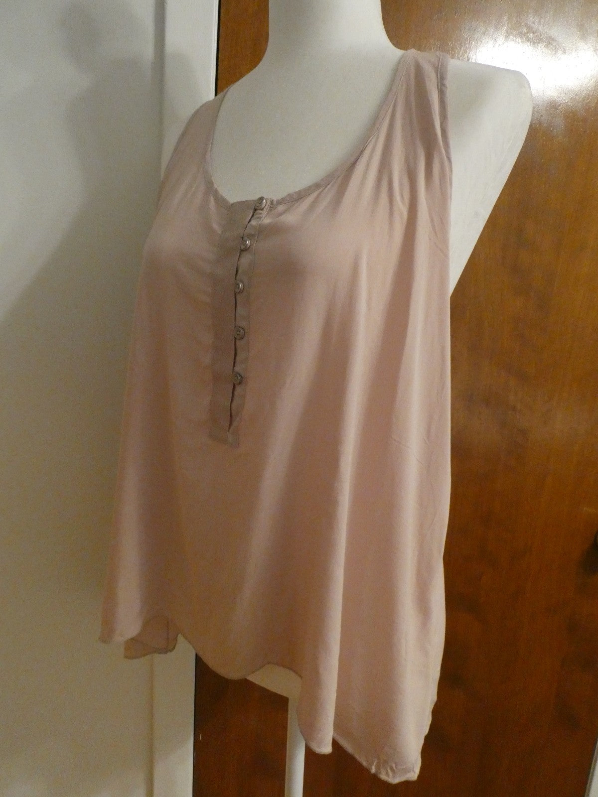 Gap women's dusty pink detailed 100% viscose top size Large