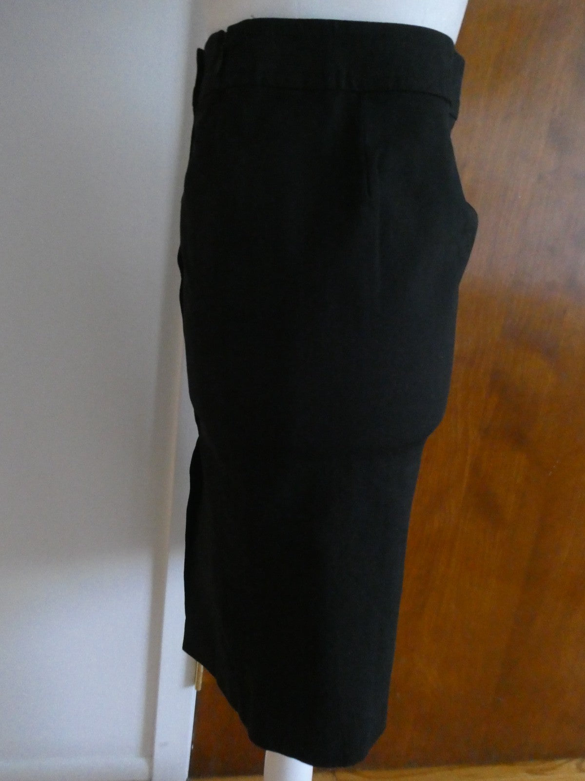 Bebe Black Pencil Skirt Button Front Lined Cotton Knee Length Chic Size 2