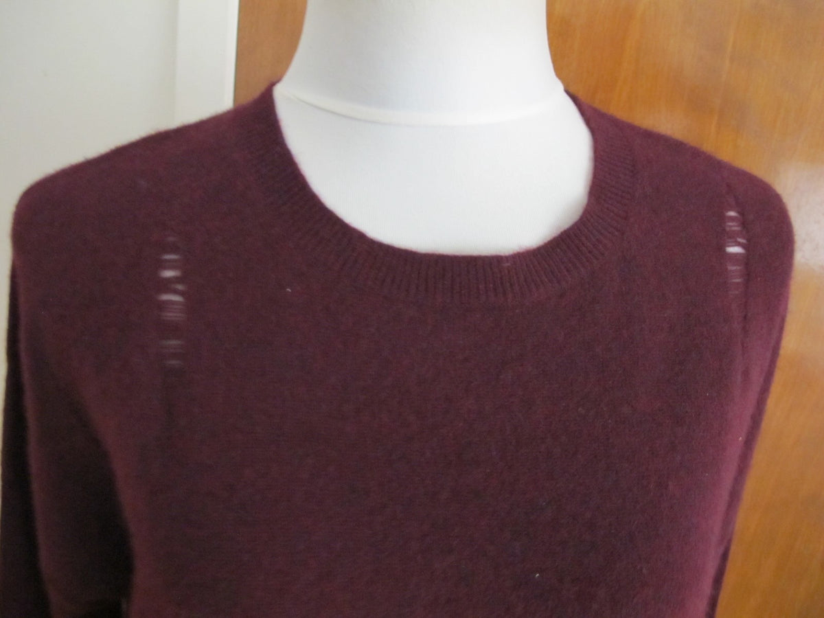 Aqua Women's Burgundy Cashmere Sweater Medium 