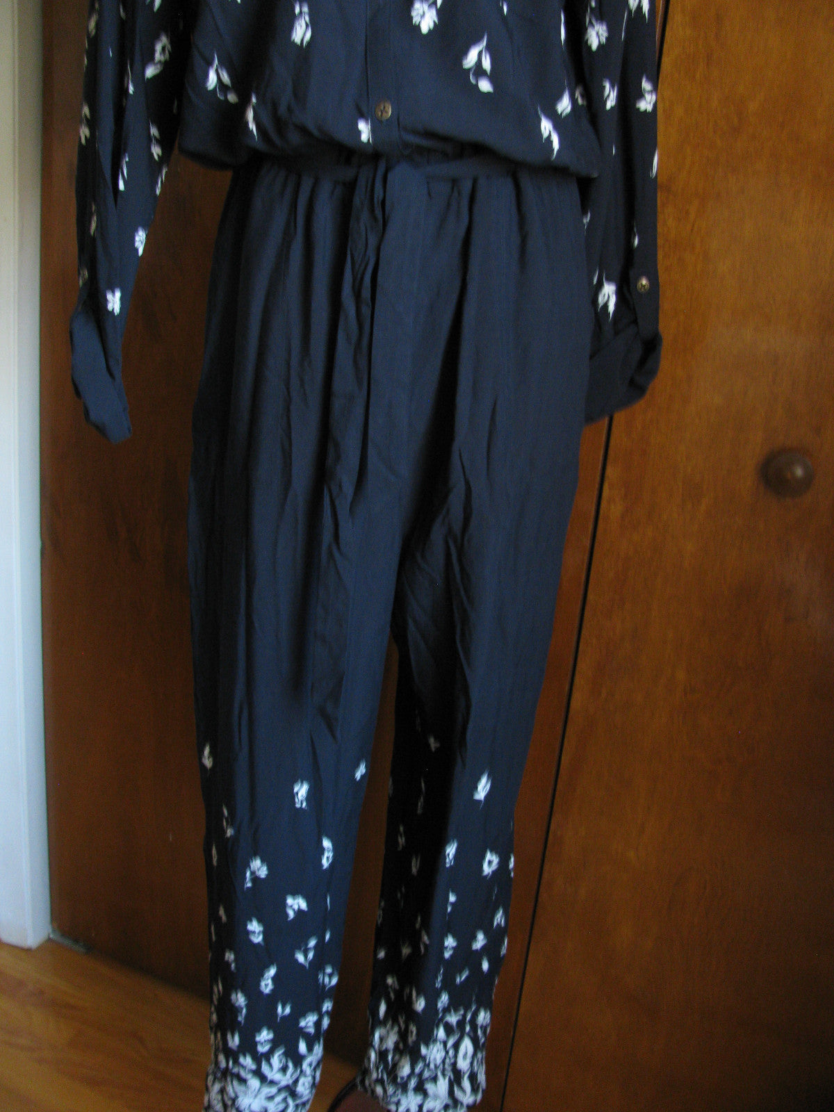 Anthropologie Lilka Women’s Floral Printed Jumpsuit Long Sleeve 