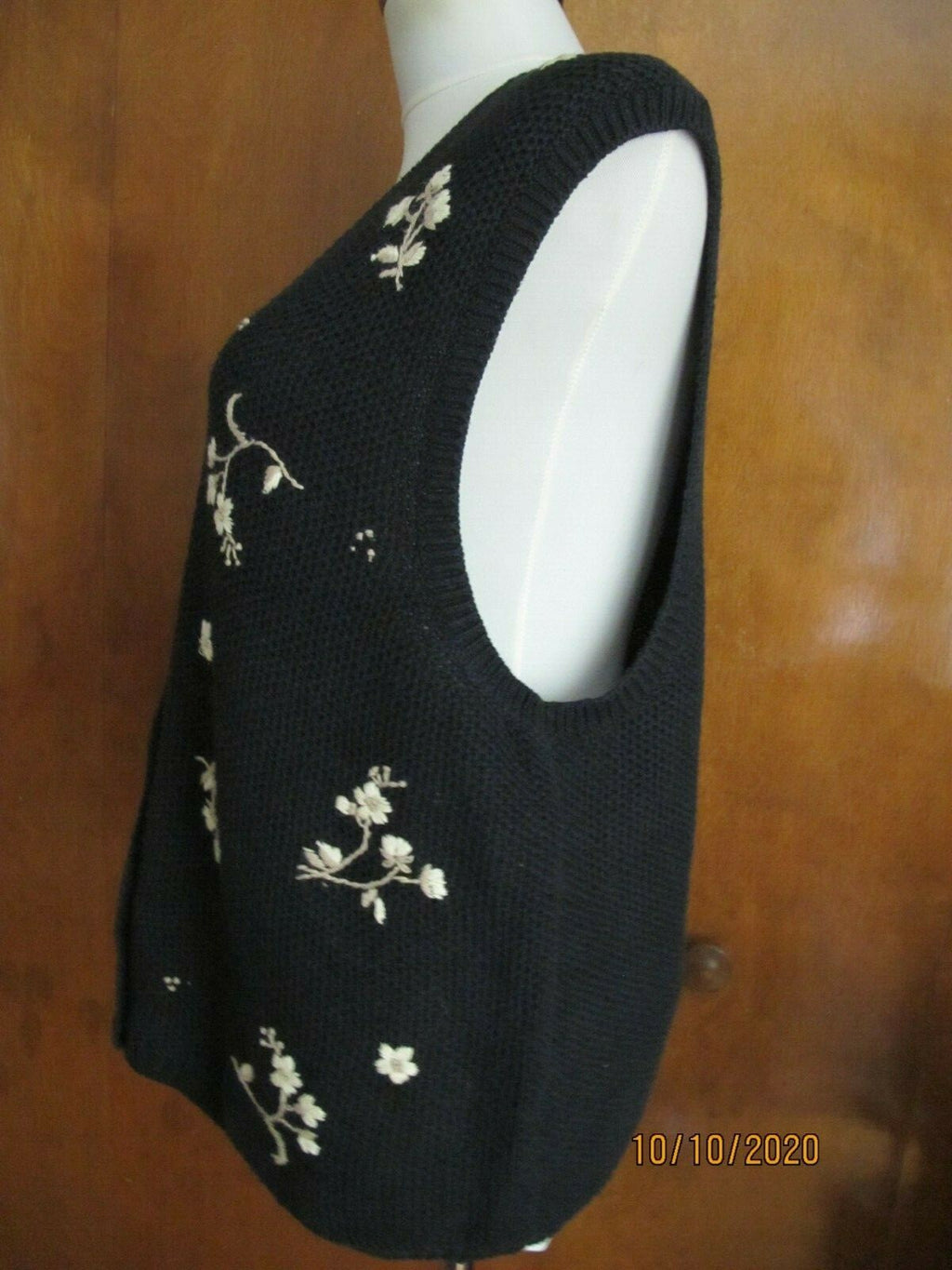 Van Heusen women’s navy vest size Xlarge 