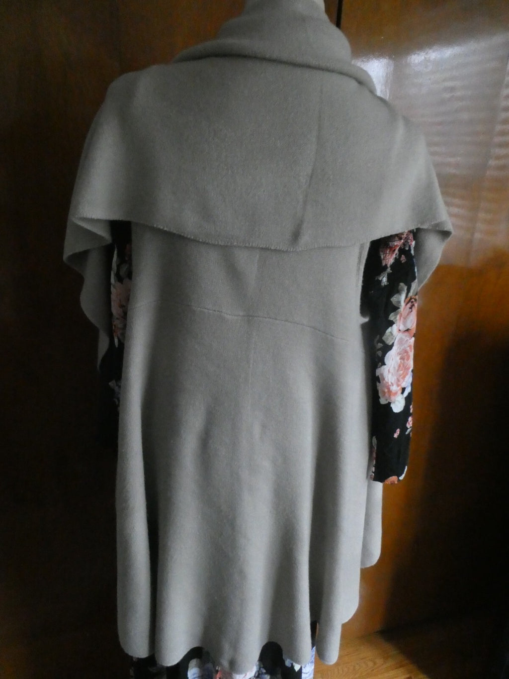 Look By M Women's Gray Knit Open Wrap Cardigan Sleeveless Shawl Vest One Size