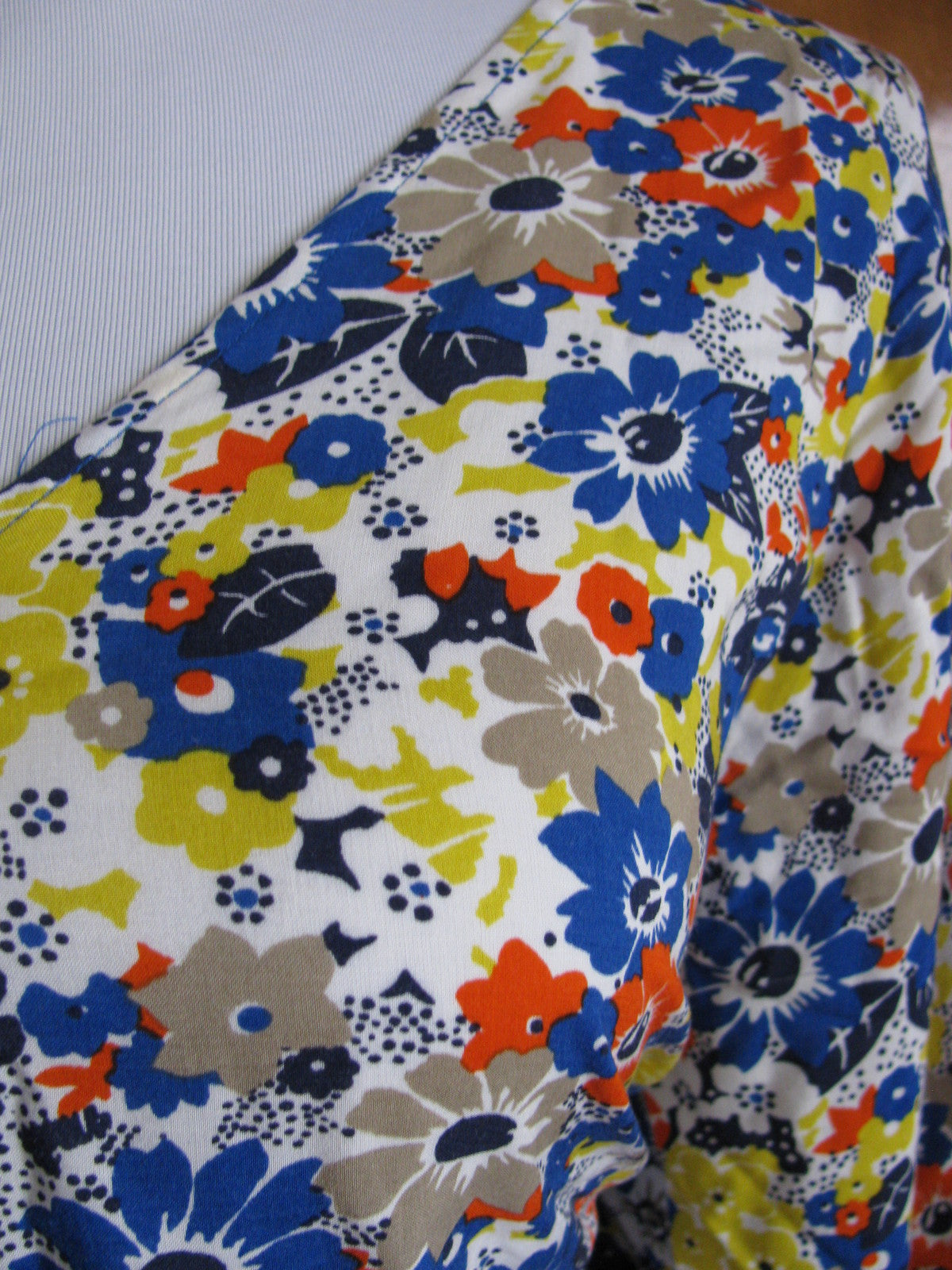 QMack women's soft viscose mufti color blue yellow dress Large 