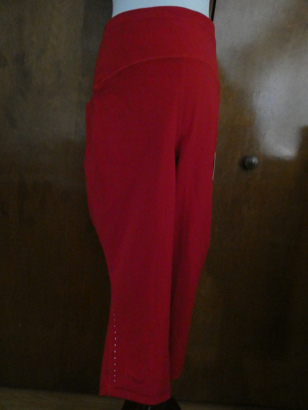 Lululemon Women's Red Swift Speed HR Crop 21” Run Leggings Size 20