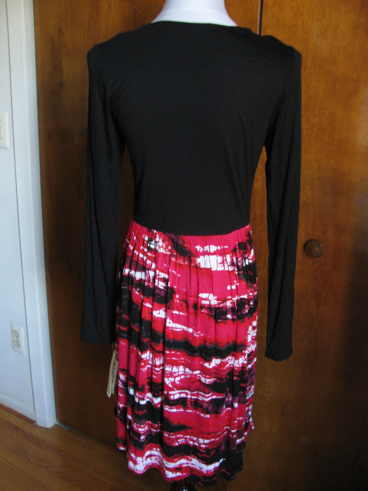 Kensie women’s black poppy combo lined viscose dress Medium