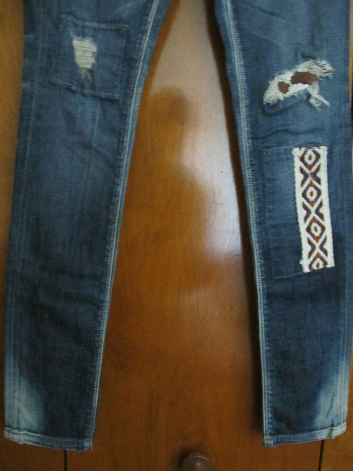Free People Artisan De Luxe Patched Skinny Women's Jeans size 24 Blue Distressed